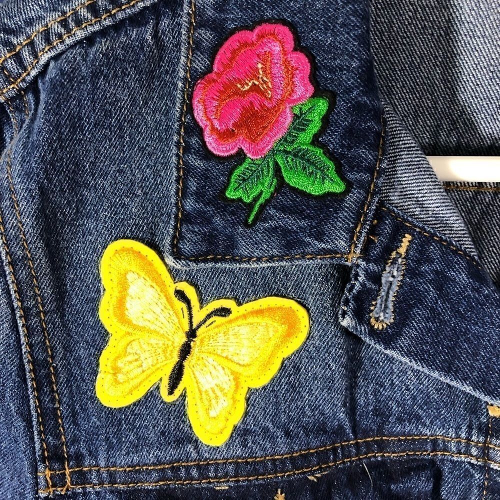 Denim Jacket with Patch Details Size Large - Picture 5 of 7